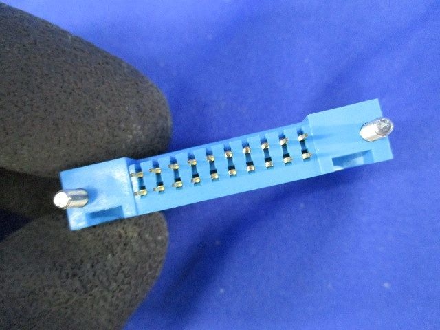 基板接続用ピンヘッダ(20個入)(キズ・汚れ有) FAP-20-07.02B - メルカリ