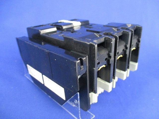  サーキットブレーカ3 P 15 A アラームスイッチ付 電設資材 材料 資材
