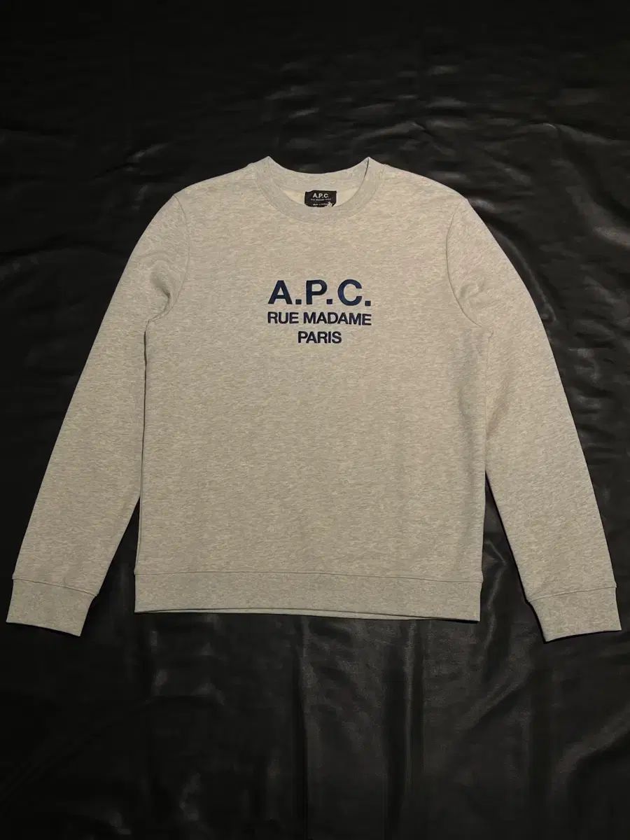 A P C アーペーセー グレー 刺繍 スウェット