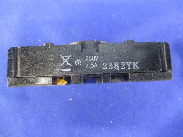 アイソレータ ソケット付