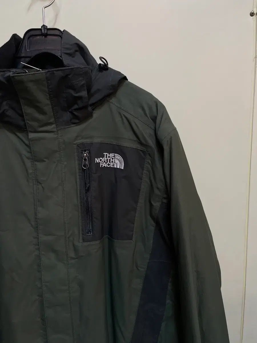 THE NORTH FACE ザノースフェイス ウィンドブレーカー