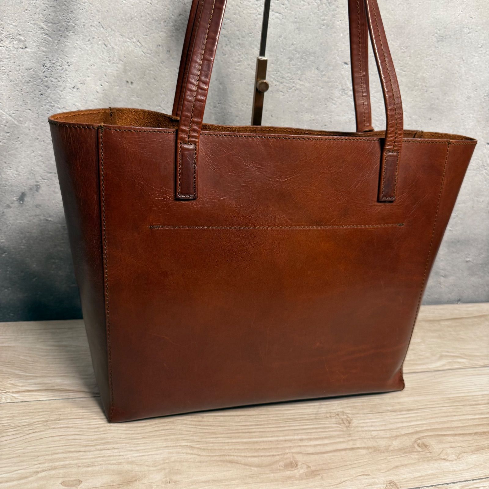 genten ゲンテン レザー トートバッグ ポケット ブラウン 肩掛け genten ゲンテン オールレザー トートバッグ 大容量 本革 ブラウン