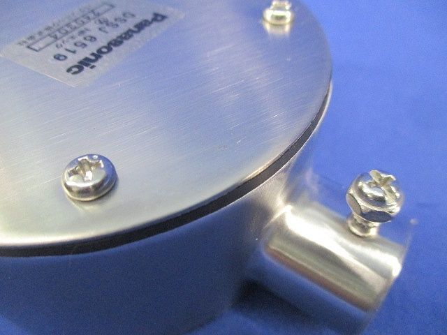 ステンレスねじなし丸型露出ボックス1方出