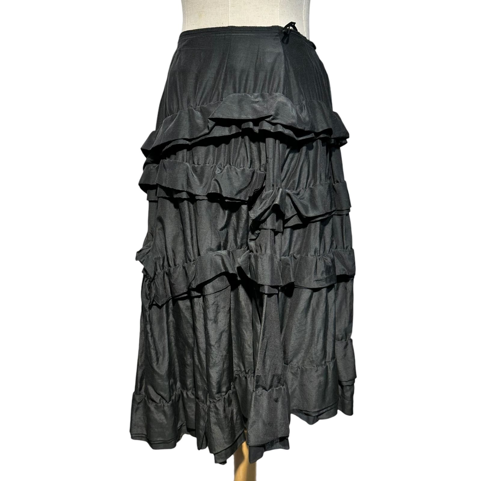 COMME des GARCONS(コムデギャルソン) Lace-embellished tiered skirt