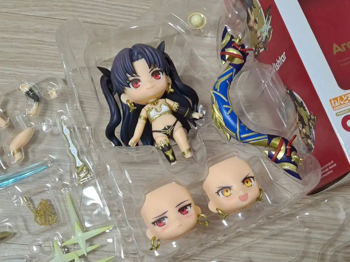 FATE アーチャー イシュタル 904 + ランサー エレシュキガル 1016