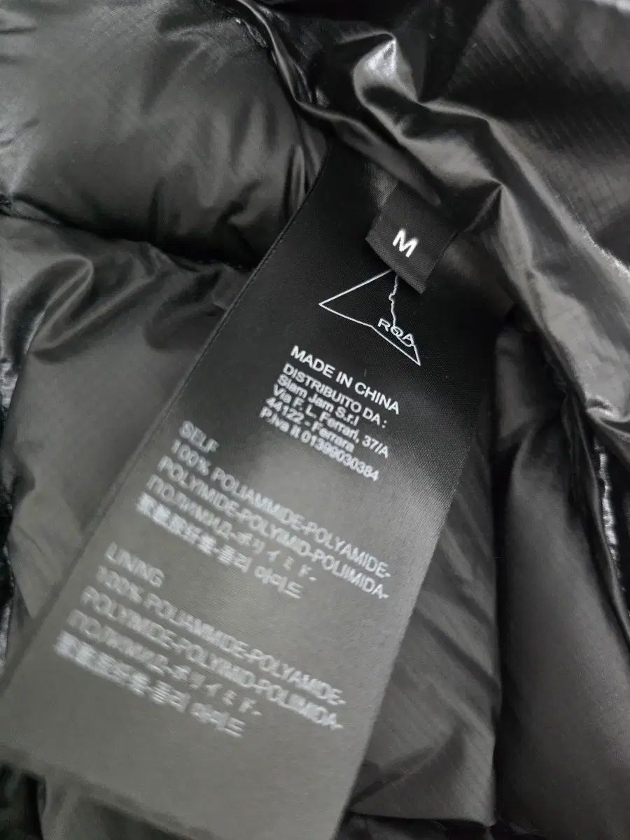 ROAハイキング軽量ダウン nuna 800 ブラック m