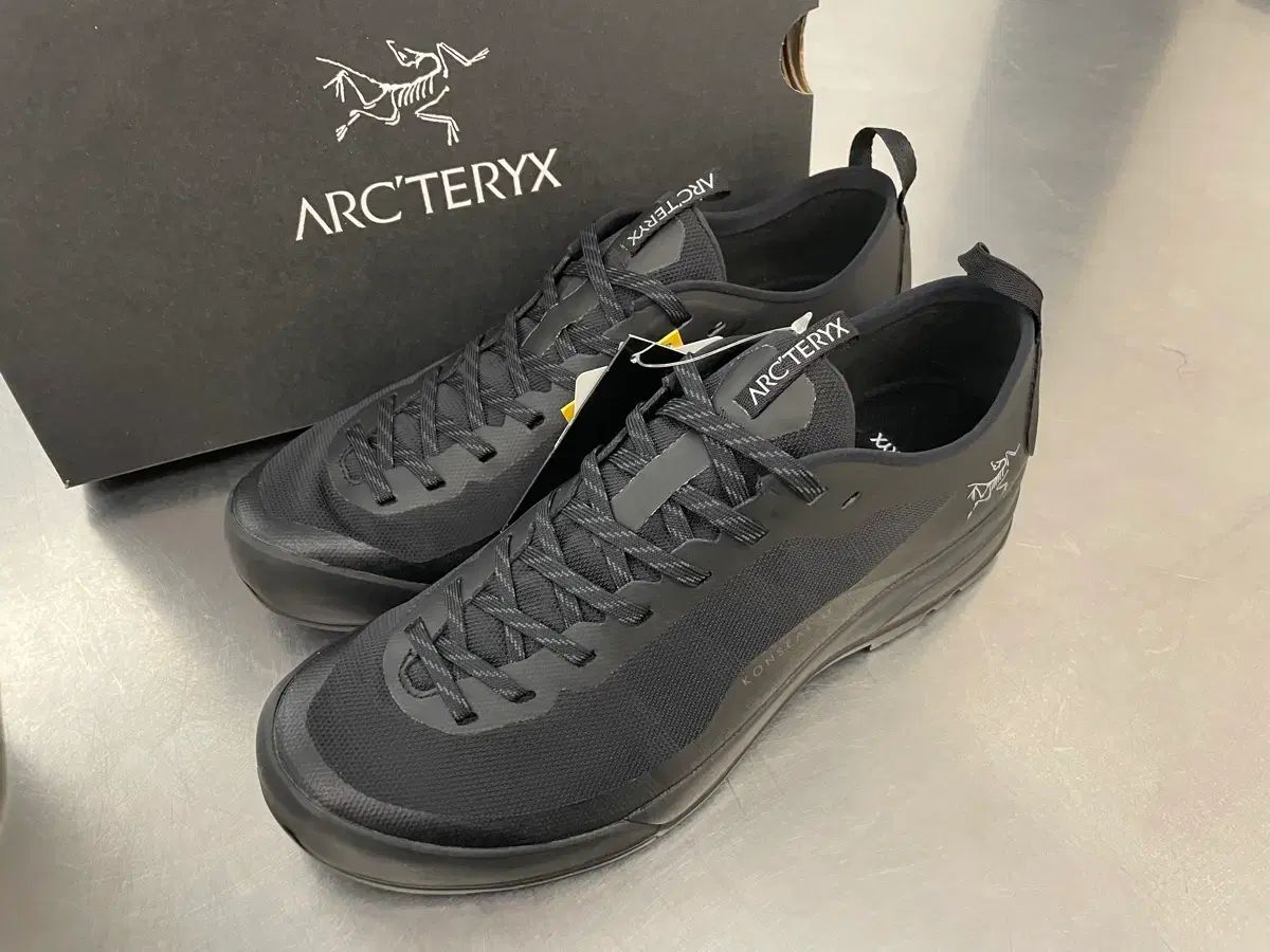 ARC TERYX アークテリクス コンシール LT マン 260 mm