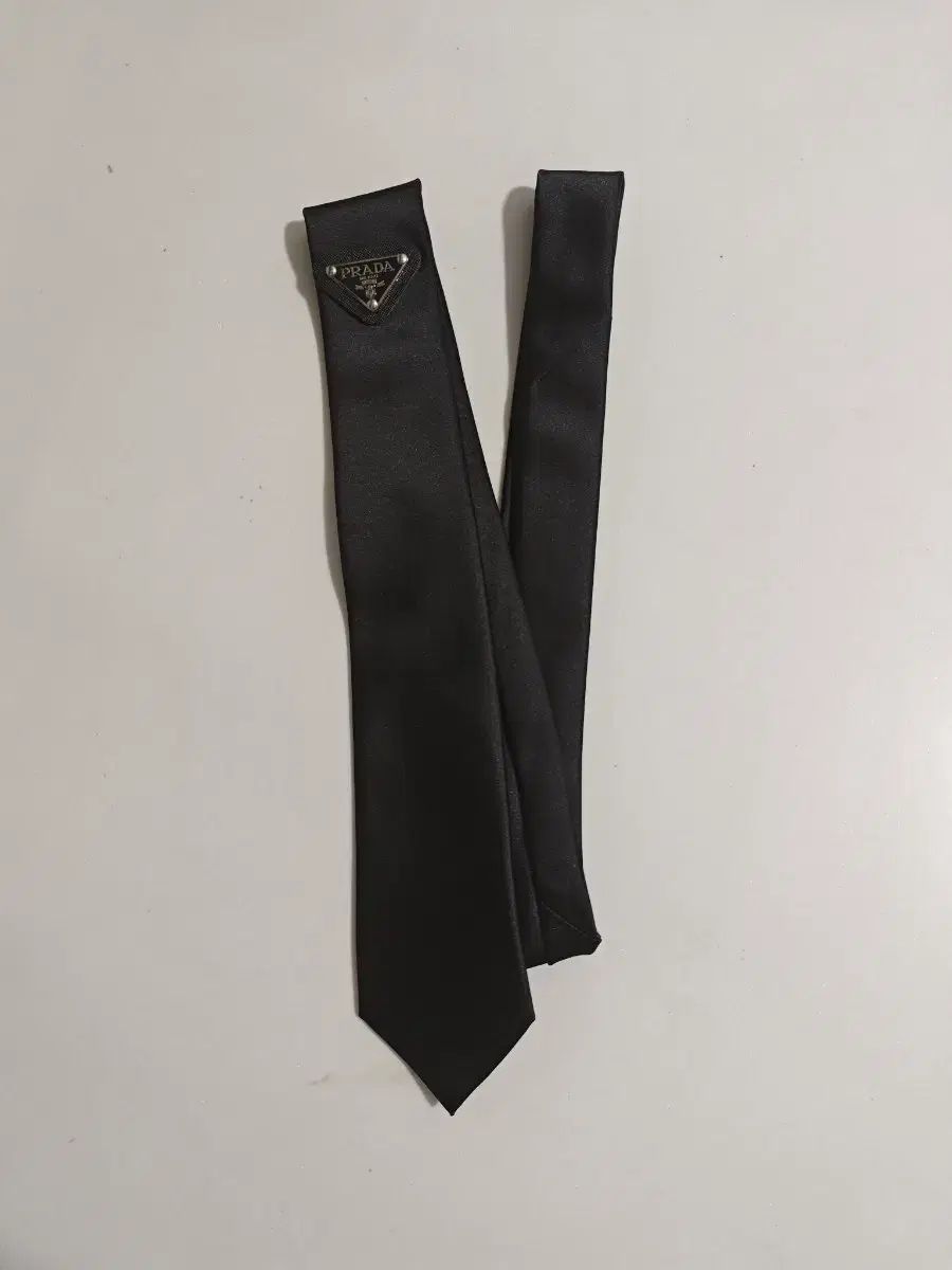 PRADA プラダ リナイロン ギャバジン ネックタイ