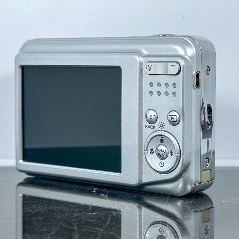 FUJIFILM FinePix AV100 1410万画素 光学3倍ズーム 単三電池対応 HD 