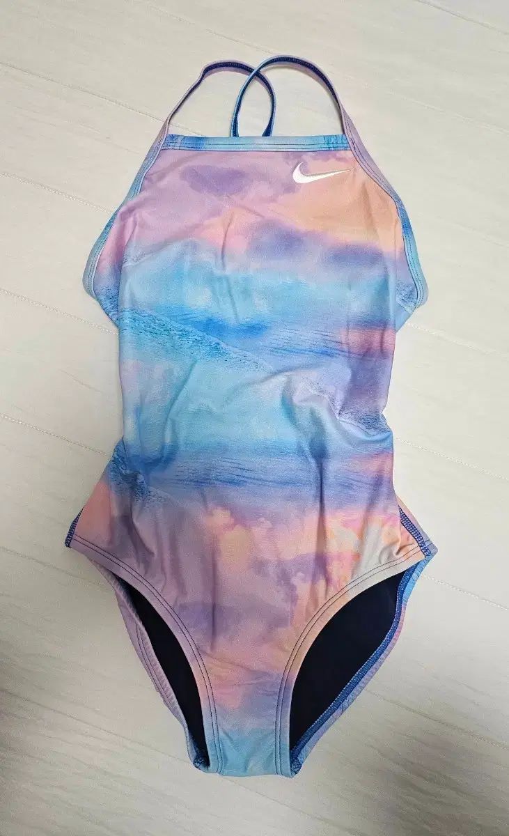 ナイキ ビフォー サンライズ レーサーバッグ