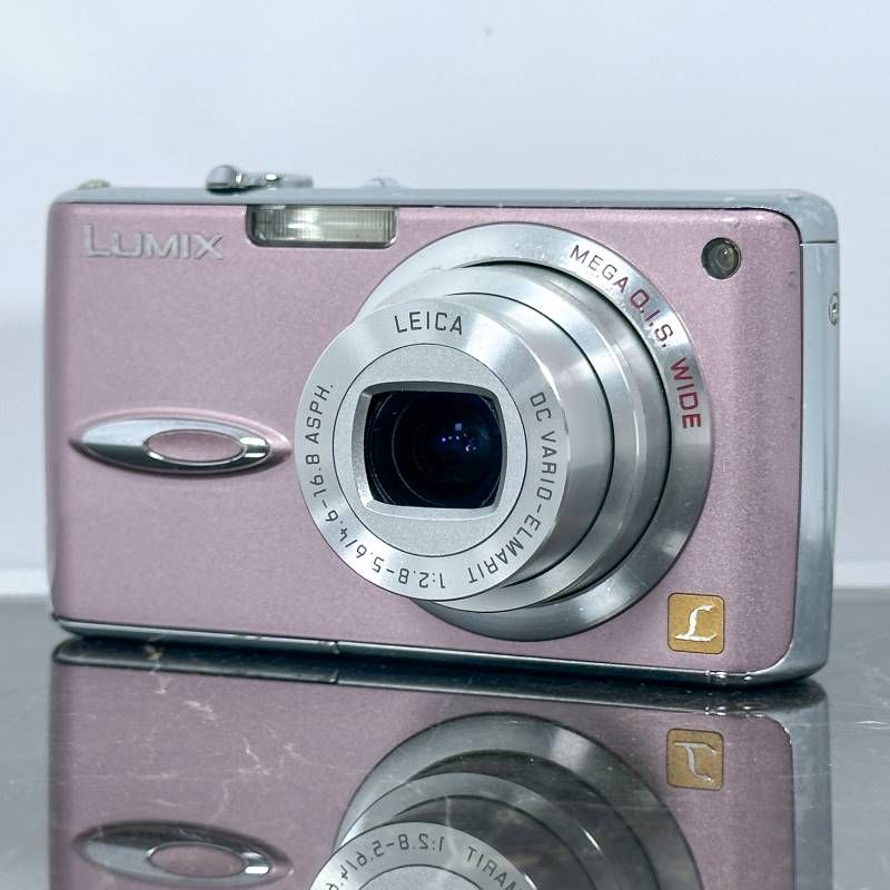カメラ 【美品】Panasonic LUMIX DMC-FX01 ピンク コンパクトデジタル