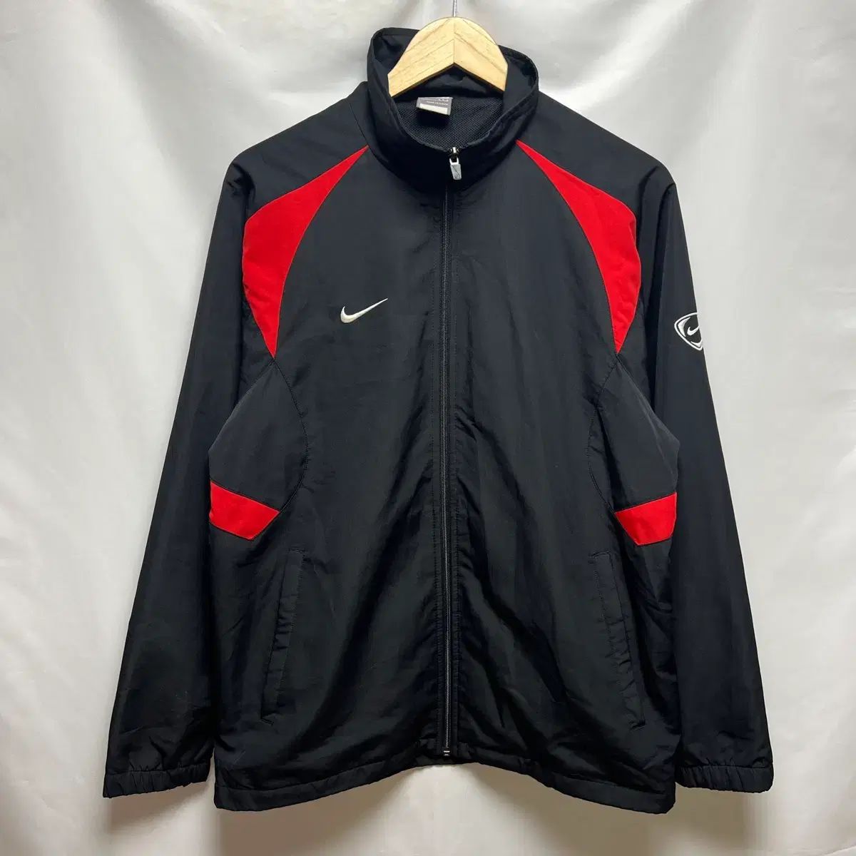 正規品/L NIKE ナイキ スウッシュ オールドスクール 黒赤 ブラック