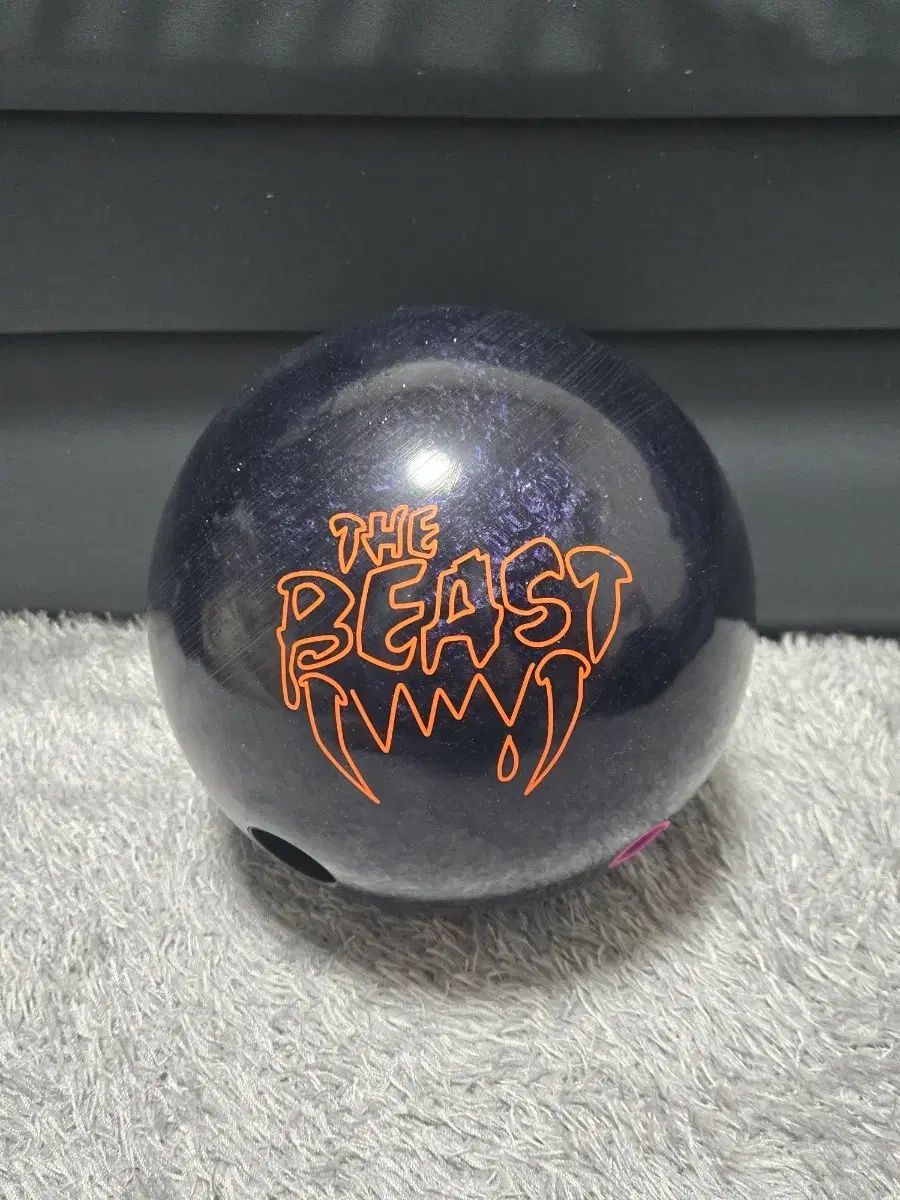 ボーリングボール Columbia 300 コロンビア300 THE B ドビ BEAST パープル スパークル 15 p