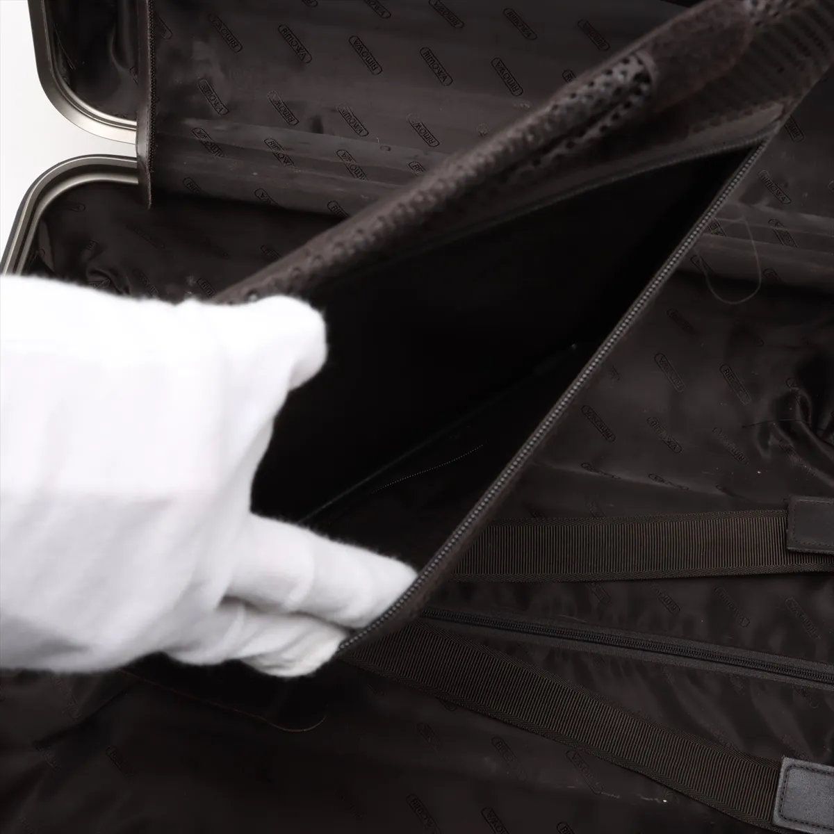 アルミニウム スーツケース