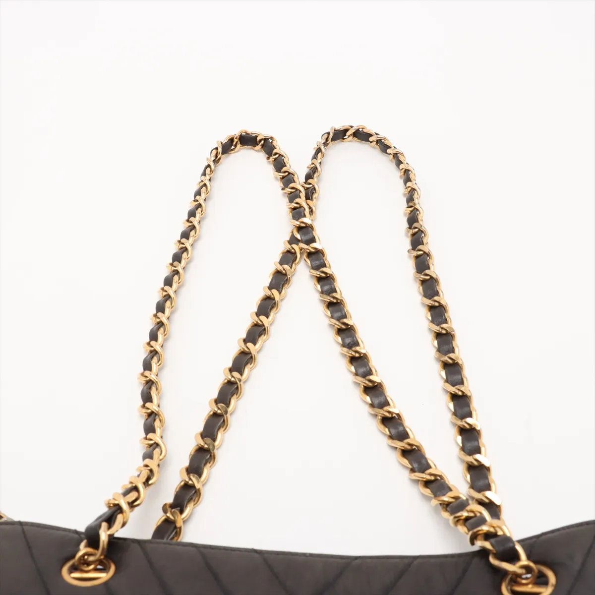 美品 シャネル ギャランティ/シリアルシール付 Vステッチ シェブロン