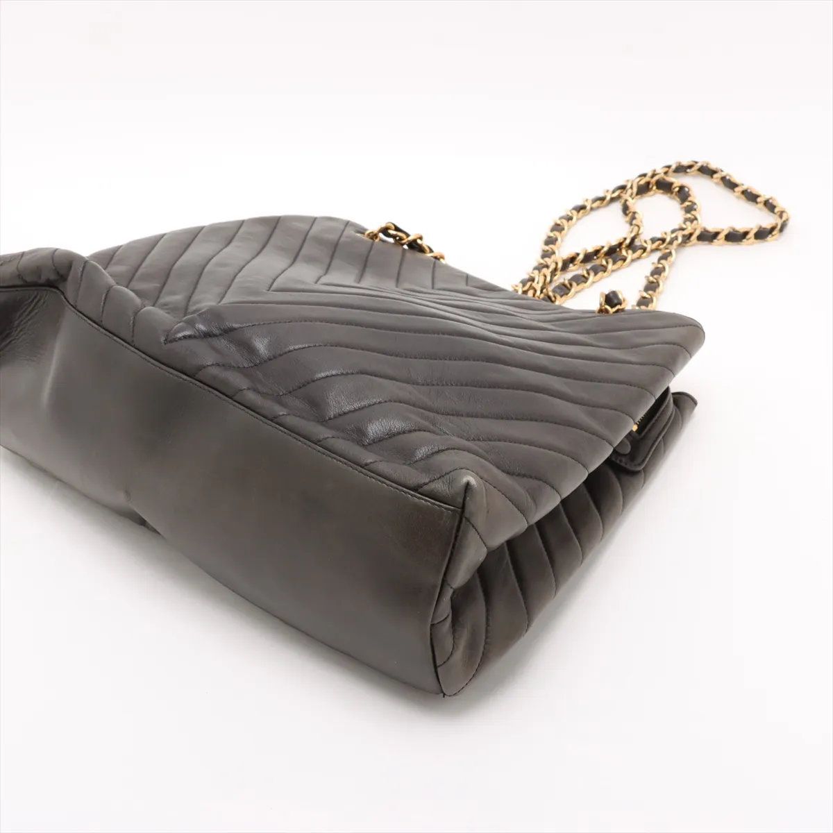 美品 シャネル ギャランティ/シリアルシール付 Vステッチ シェブロン