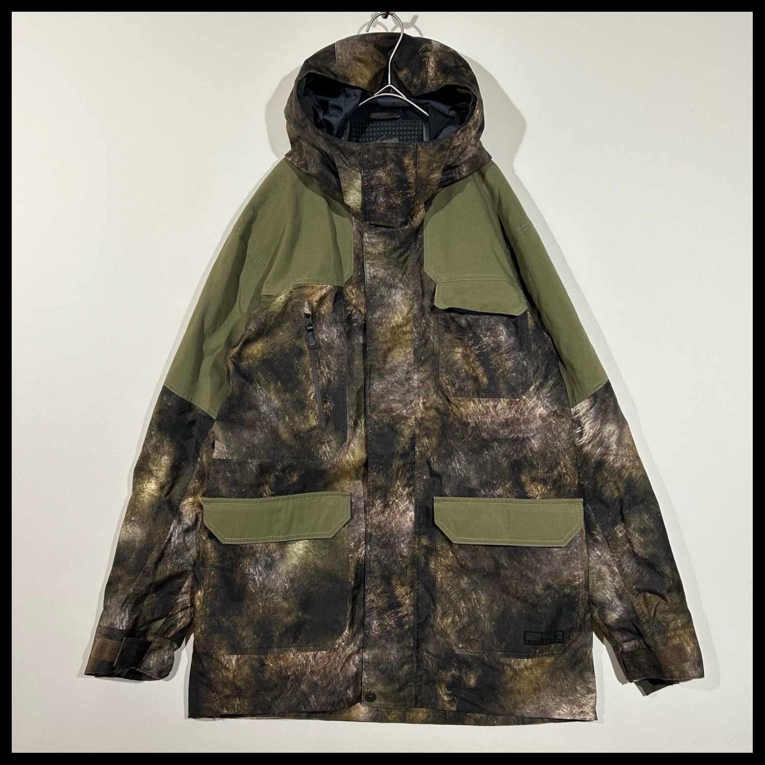トゥーフォーワン 241 TWO FOR ONE スノーボードウェア ジャケット 総柄 カモフラ L