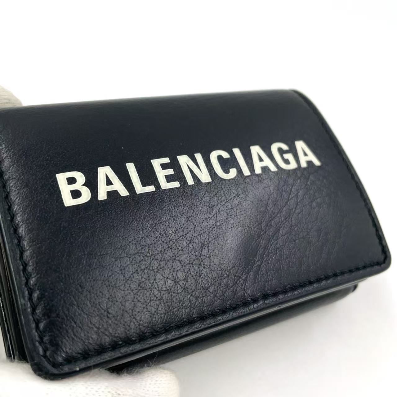BALENCIAGA エブリデイ ロゴ 三つ折り レザー 購入 ブラック 財布
