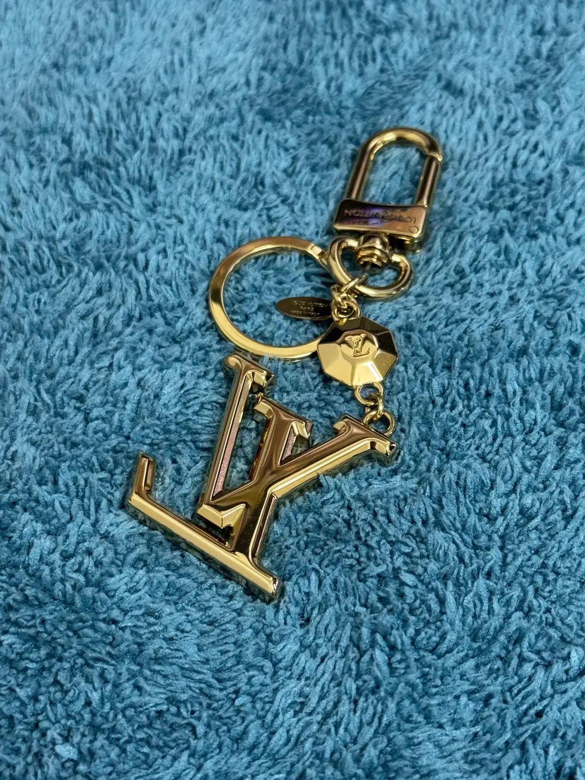 Louis Vuitton ルイヴィトン LV ファセット キーホルダー バッグ