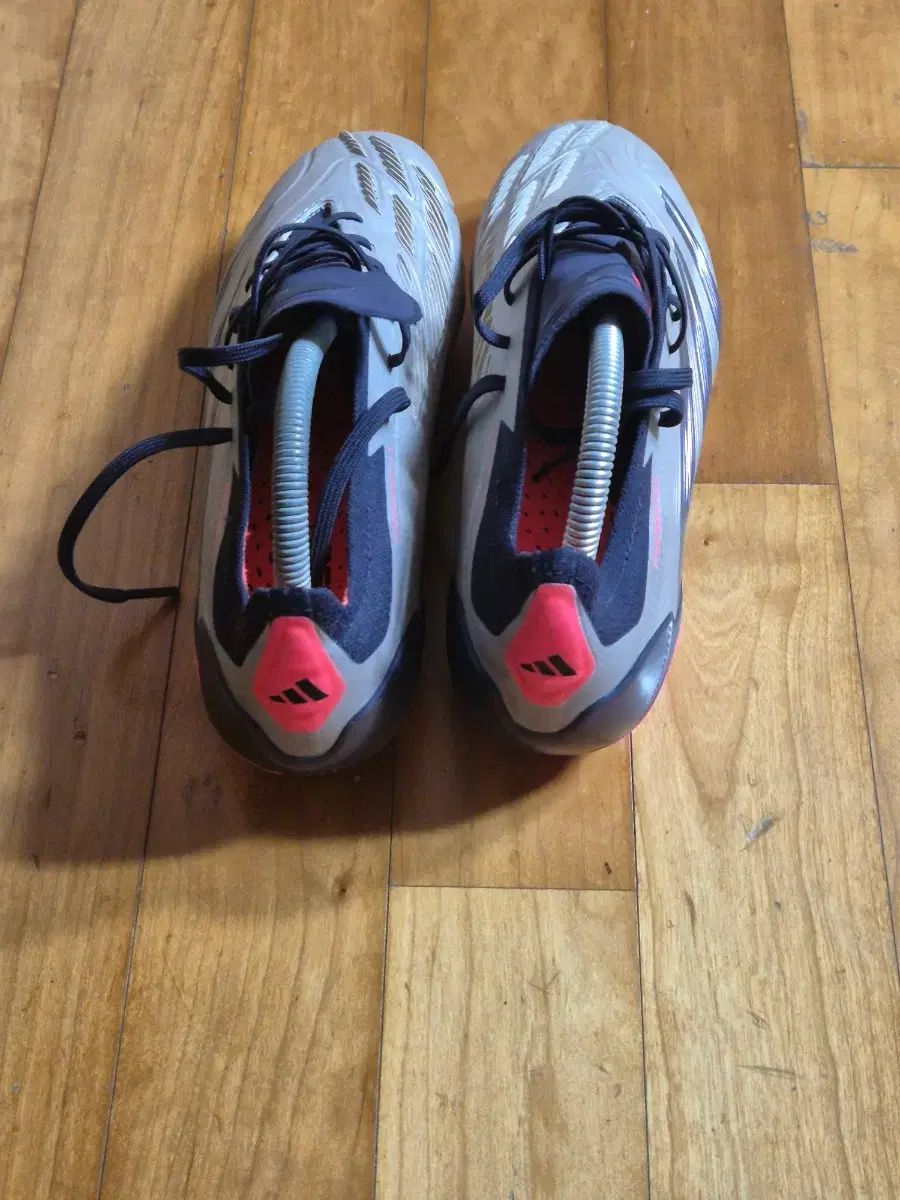 プレデターサッカーシューズ エリート250 FG サッカーシューズ