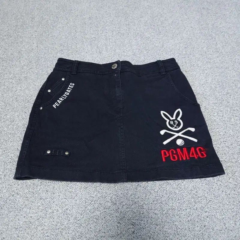 27 パーリーゲイツ ゴルフ スカート - メルカリ