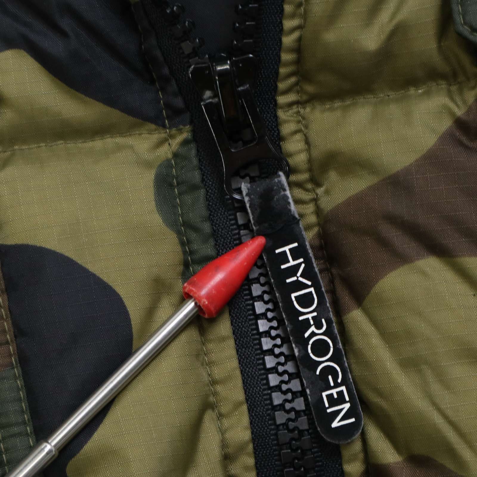 国内正規☆ HYDROGEN ハイドロゲン 秋冬 迷彩 カモフラ柄☆ ロゴ刺繍