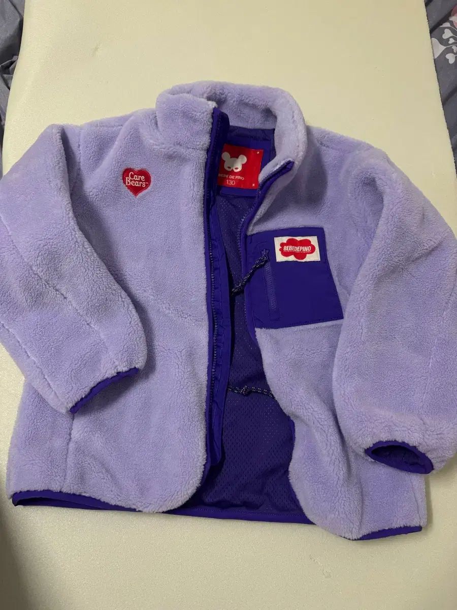 ベベデピノ ケアベア パープル フリース ジャケット 130
