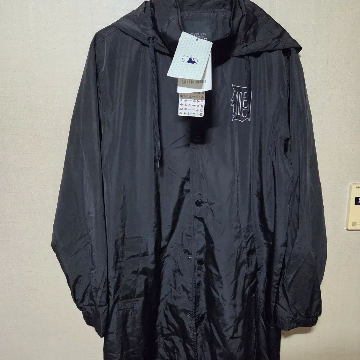 MLB デトロイト ロング ウィンドブレーカー 105