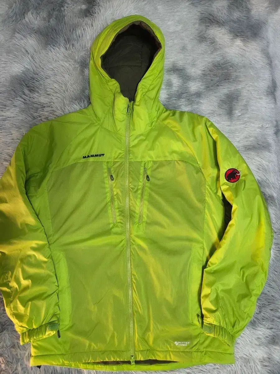 マムート ライト グリーン ウィンドブレーカー ジャケット