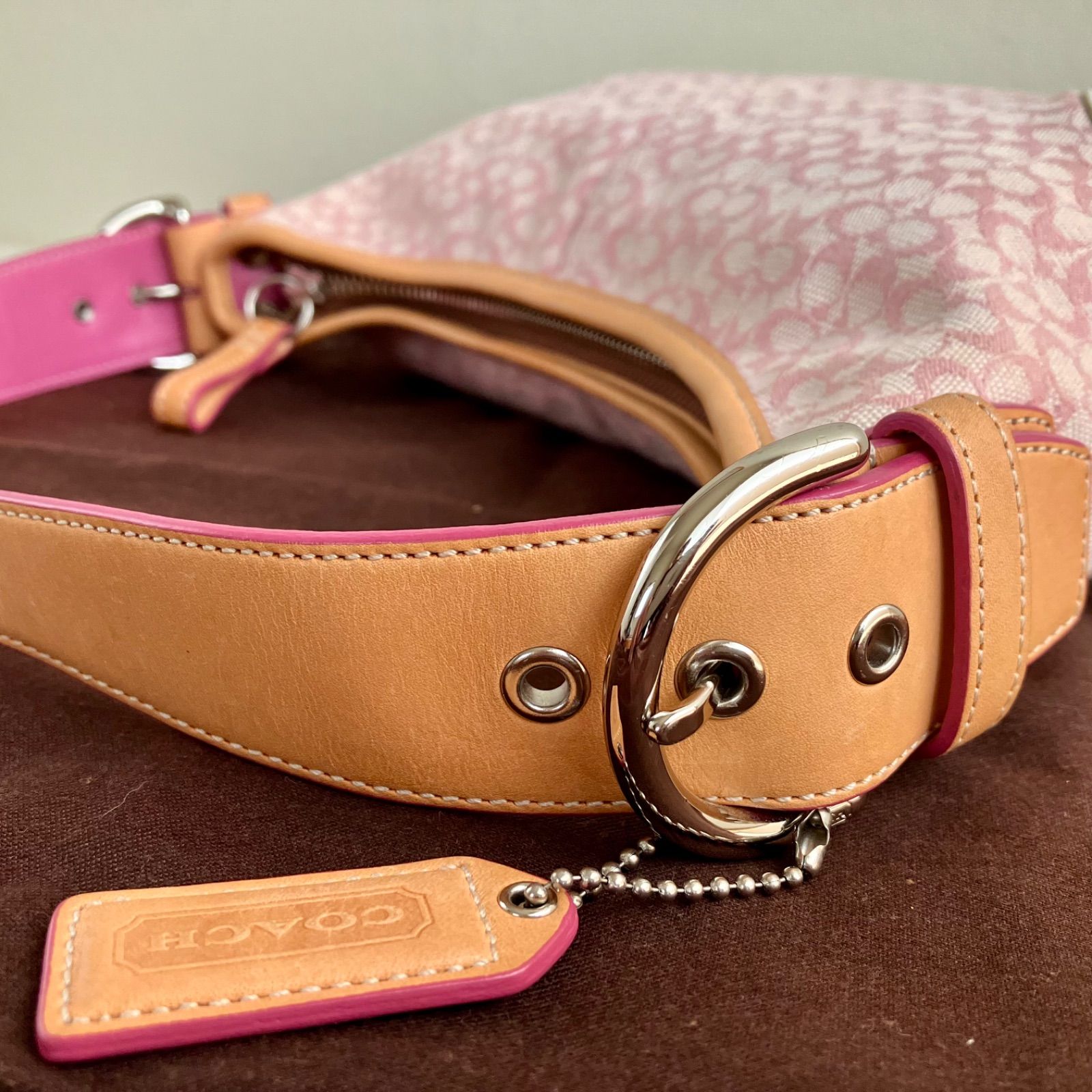 Vintage Coach y2k Mini Soho Shoulder Bag Baby Pink Small Signature