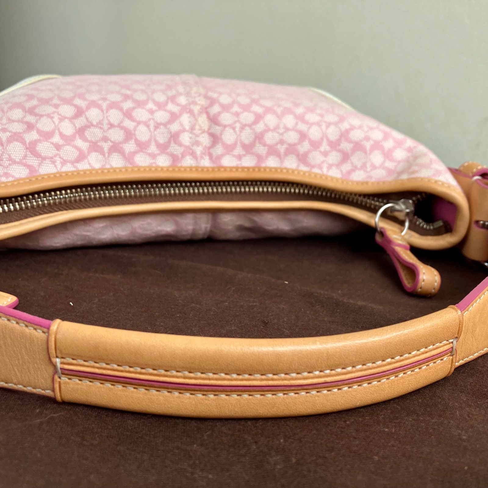 Vintage Coach y2k Mini Soho Shoulder Bag Baby Pink Small Signature