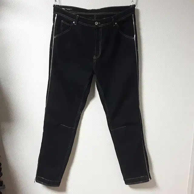 ダメージ加工フレアフィットデニムパンツ - カーボン | ZARA Japan 