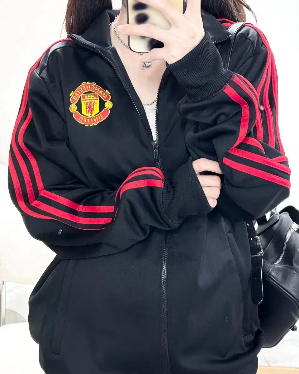 ‼️最終値下げ‼️Stüssy ブラック ナイロンジャケット Stüssy ブラック ナイロンジャケットシェルジャケット - メルカリ