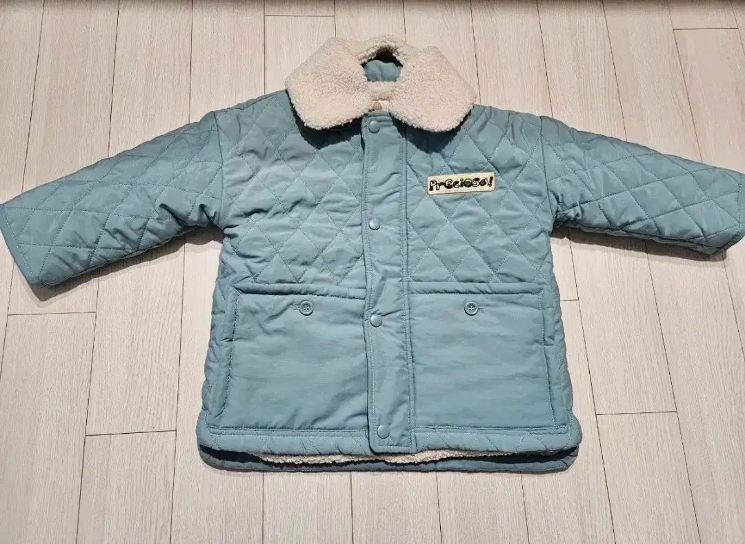 バティックシャツを着たピカチュウ PIKACHU BATIK4枚3セットランダム