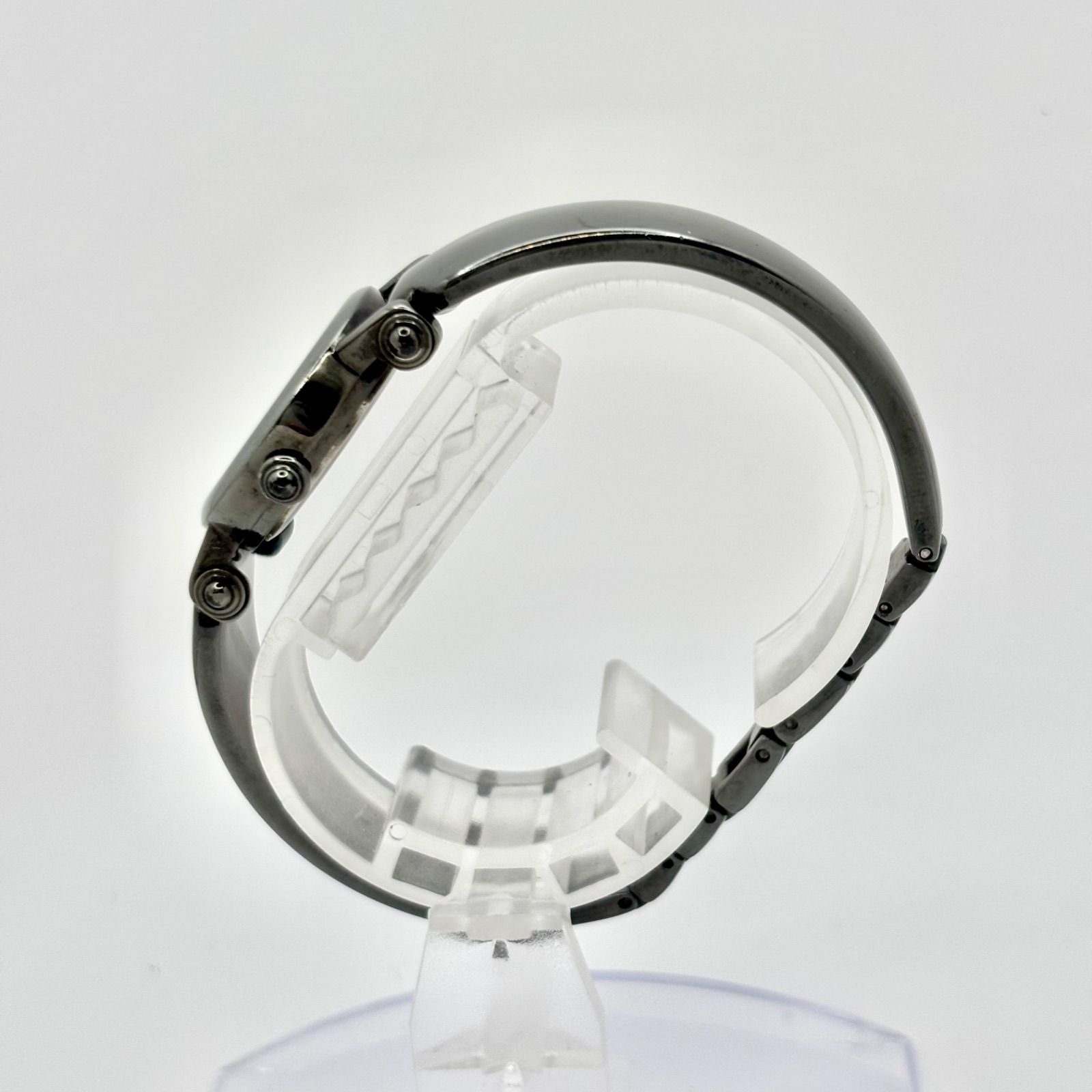 新品電池】GIVENCHY ジバンシー レディース 腕時計 シェル バングル