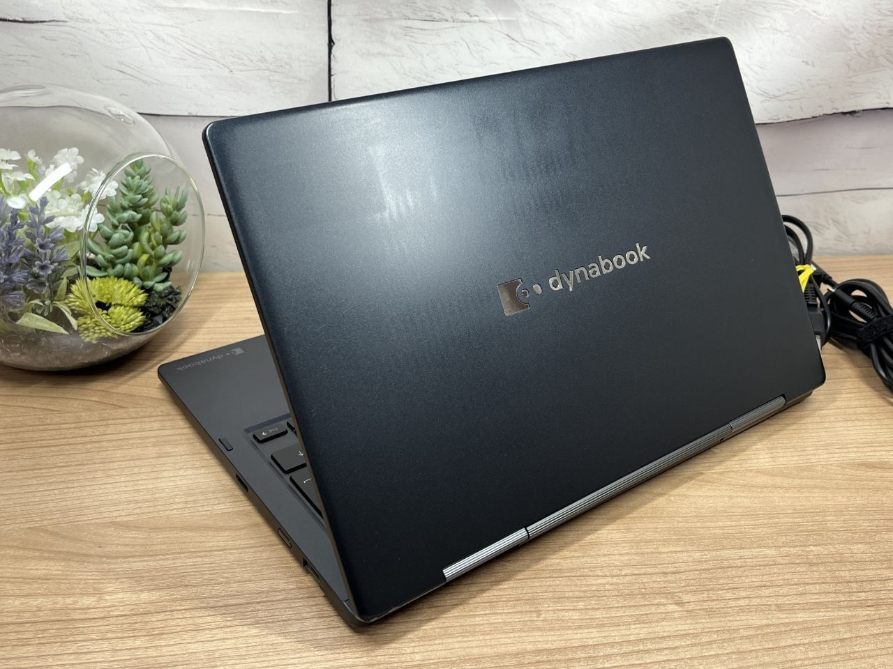 美品＞047 Dynabook V83/HS 16GB/SSD256 第11世代 office2024 ノート