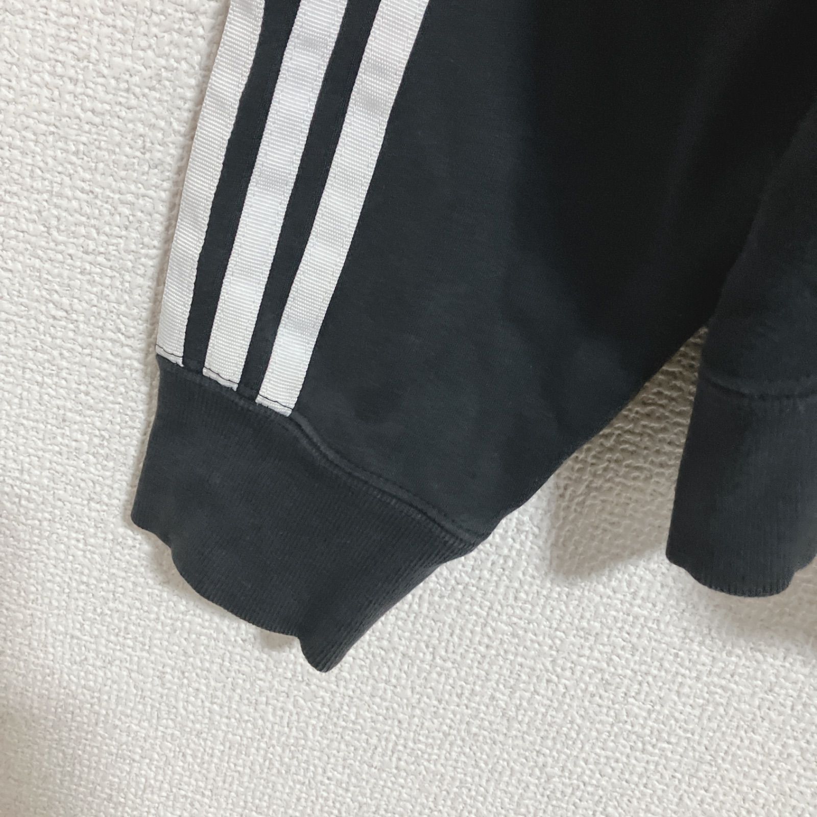 ロゴ】adidas アディダスオリジナルス スウェットトレーナー 黒 
