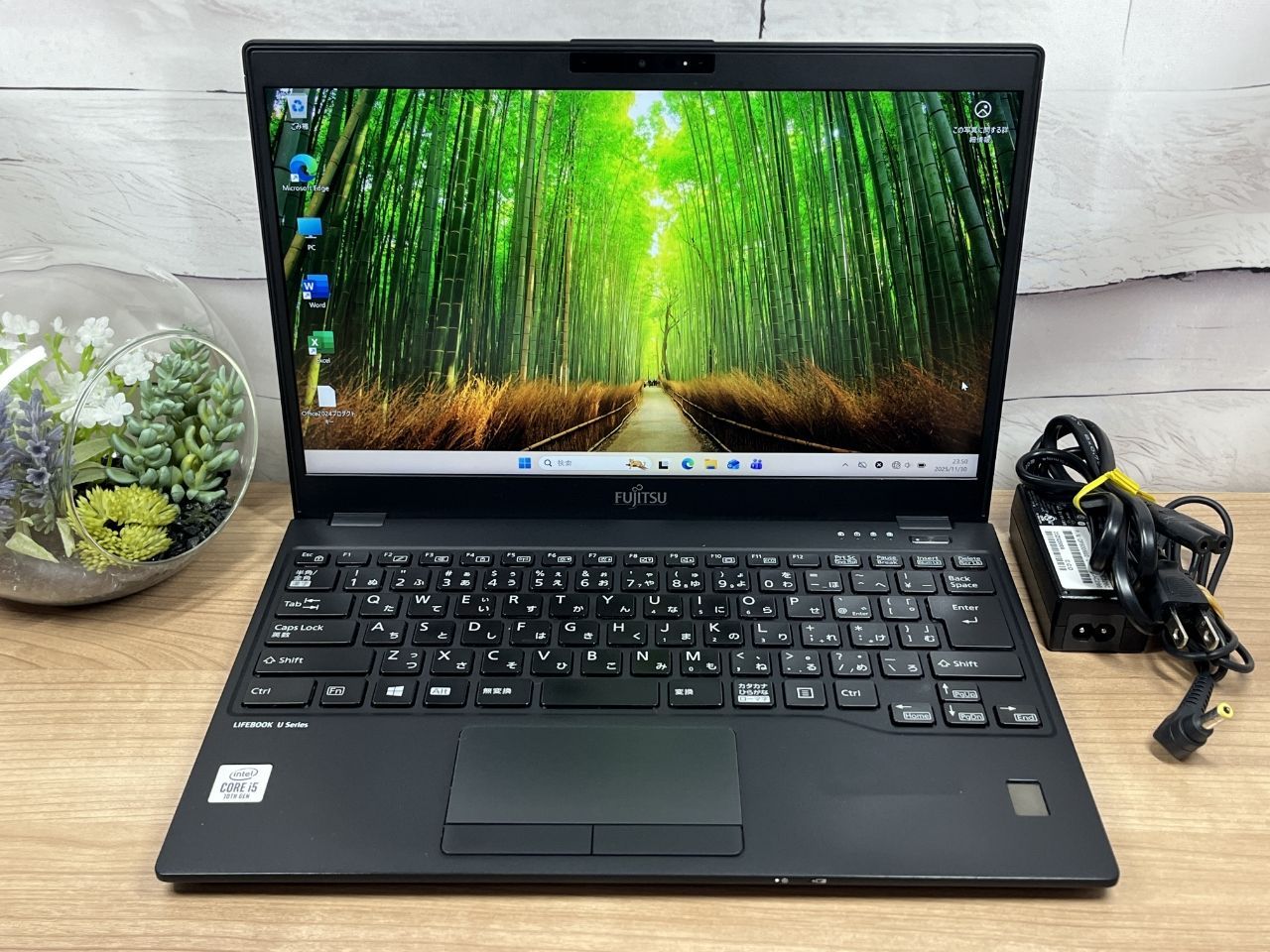 美品〉054 Fujitsu Lifebook U9310/E 8GB/SSD256 第10世代 office2024