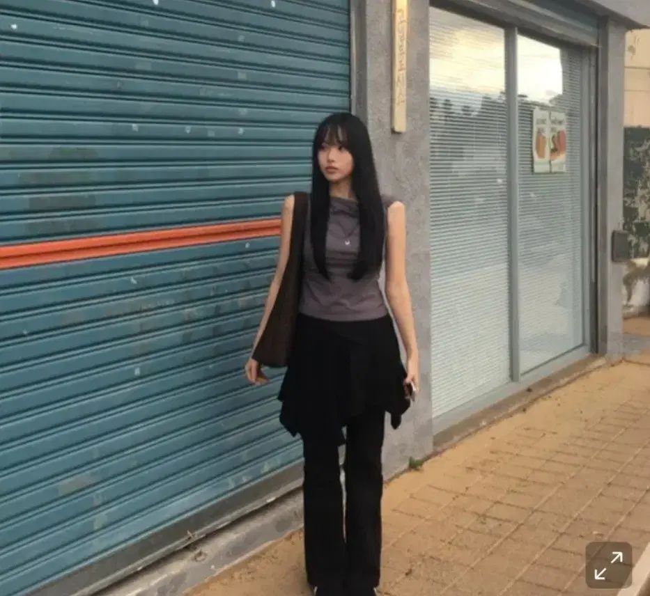 ミニSEOUL アシンメトリー フルイドフロー スカート