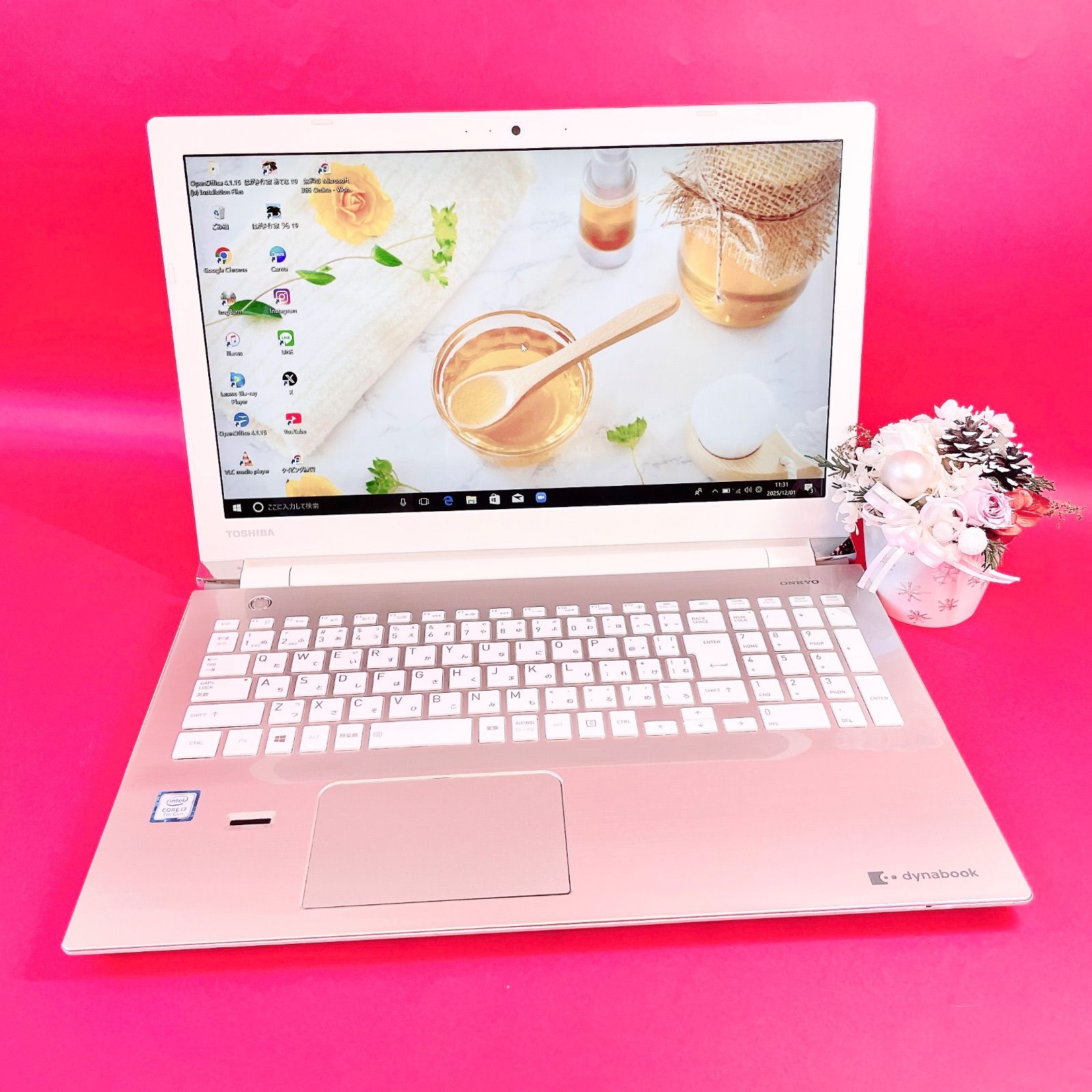 年式高め&綺麗★初心者OK♪すぐ使える★Webカメラ&Zoom★薄型！ノート白 メルカリ