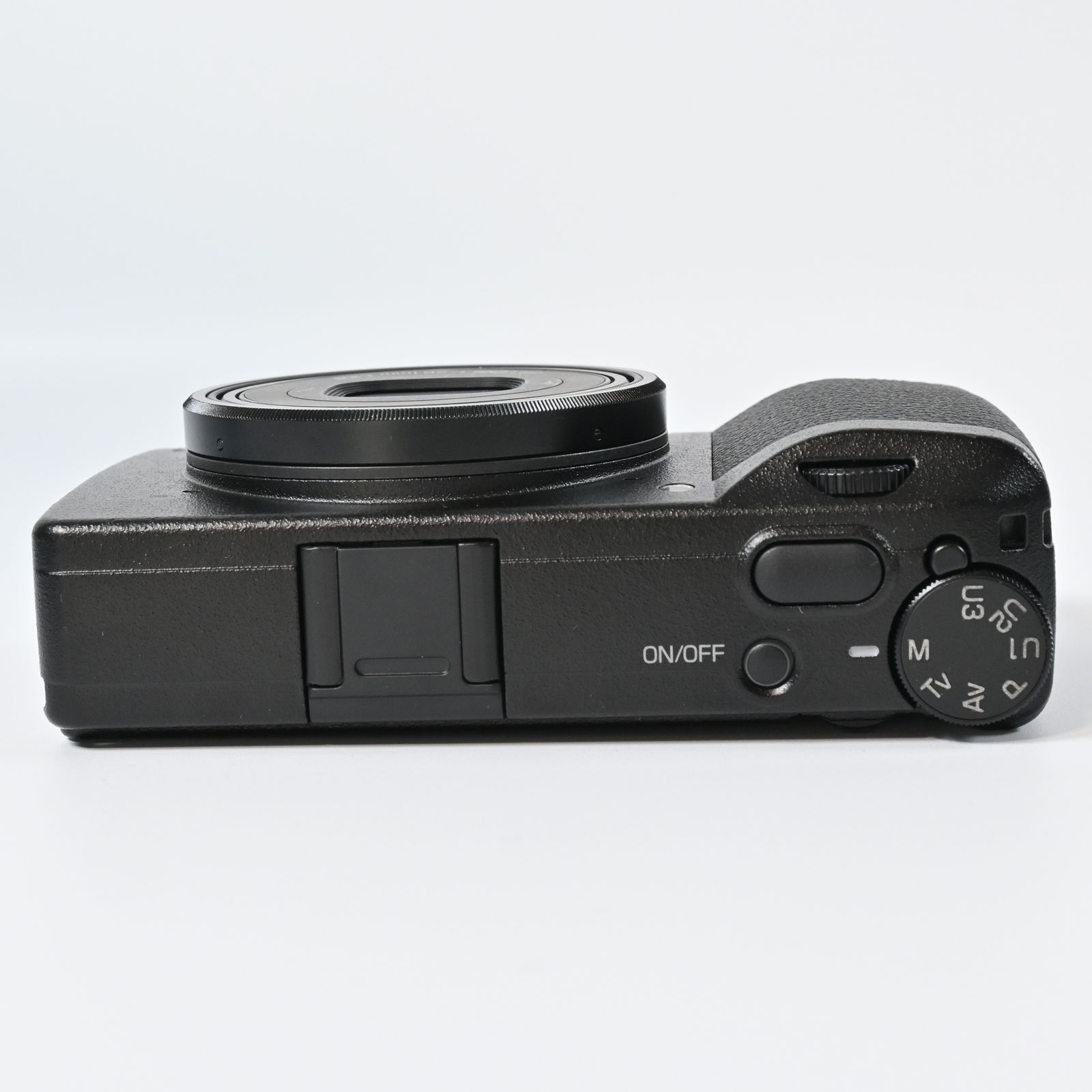 RICOH GR Ⅲx ショット数 1641回 - メルカリ