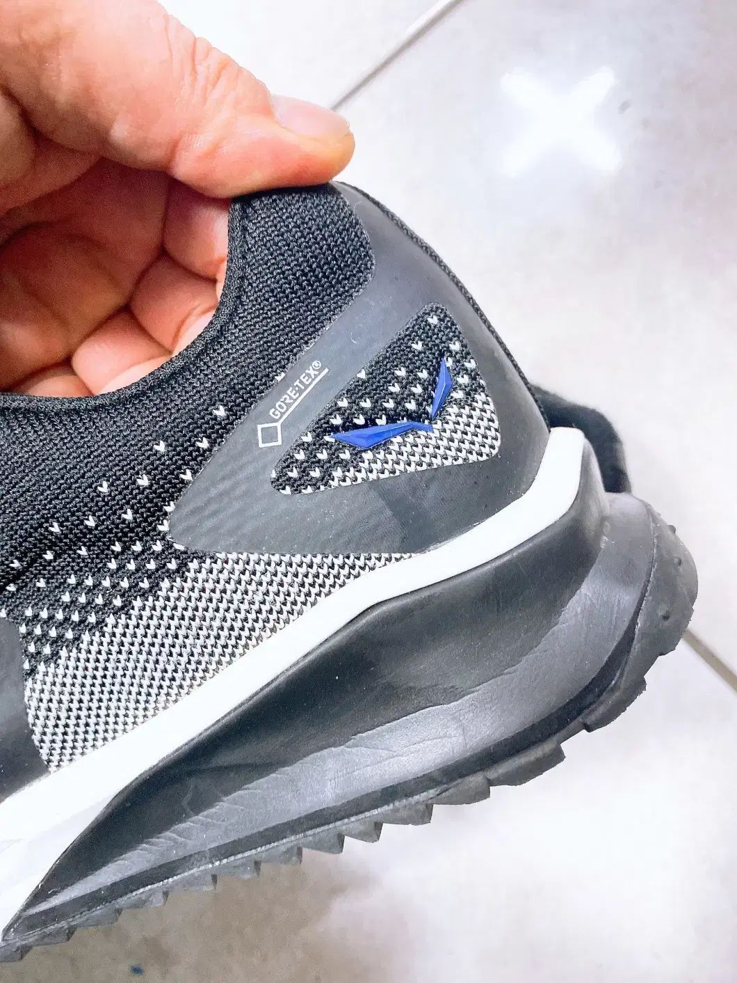 SELEWAメンズGORE TEXシューズ