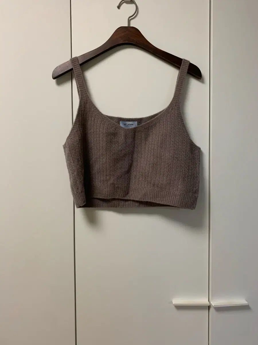 ST JOHN BLUE LABEL カシミア100 ビスチェ