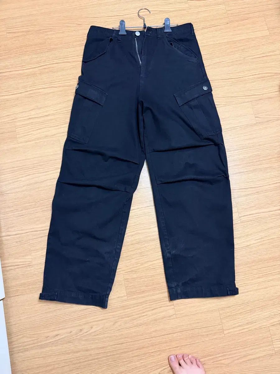 葵色ヒカリ スナップ m 65パンツ デニム ブラック