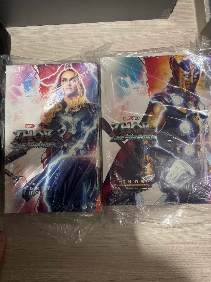 ホットトイズ LOVE - THUNDER マイティ ソー まとめ