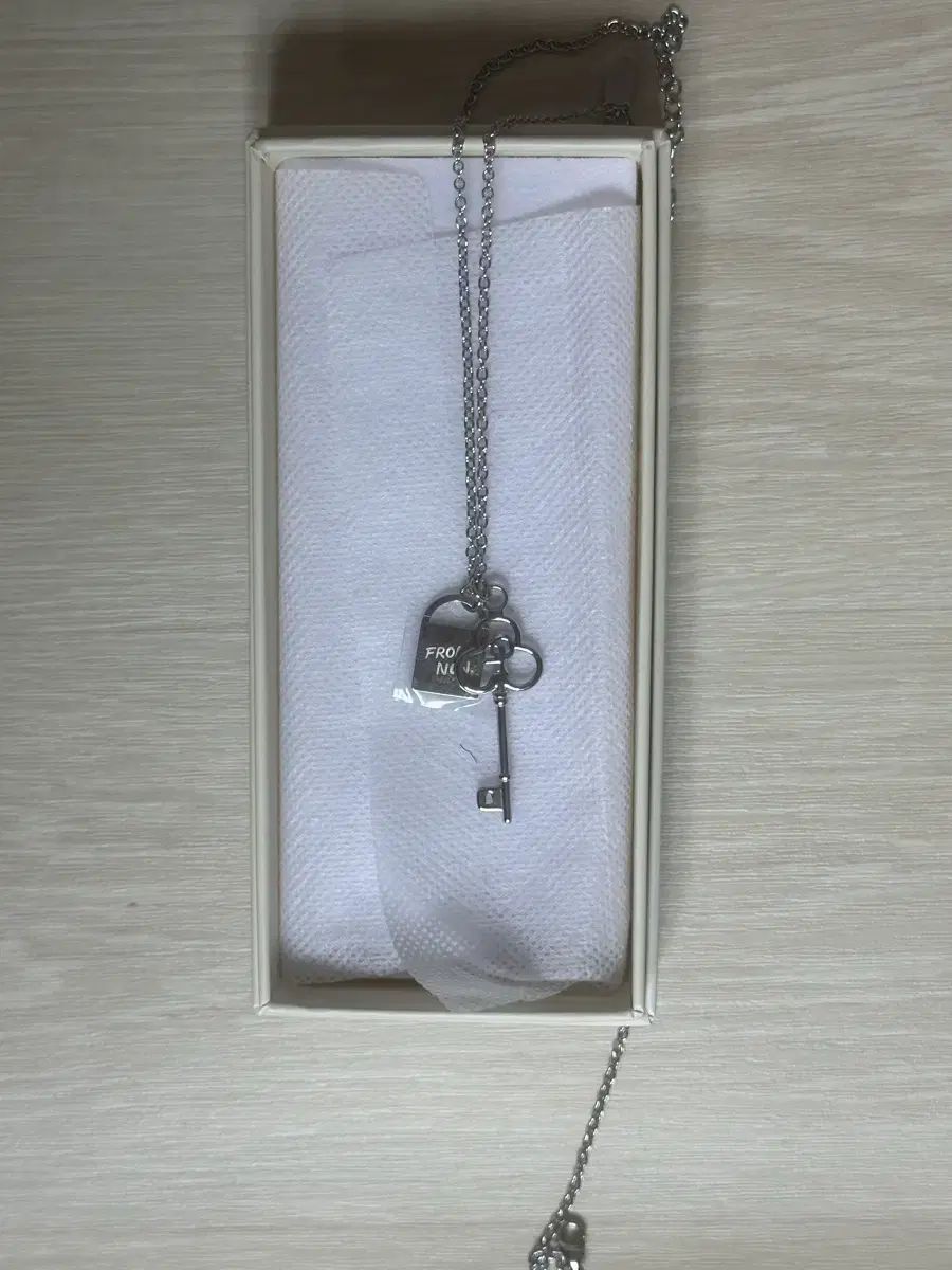 fromis_9 プロミスナイン プミナ イ ナギョン LEE NAGYUNG ネックレス