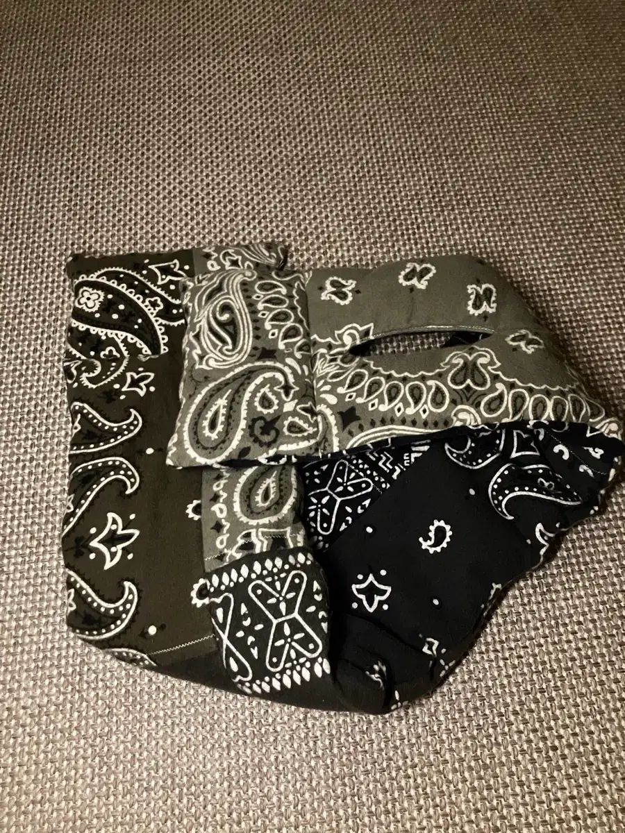 KAPITAL / バンダナ マフラー / ブラック - メルカリ