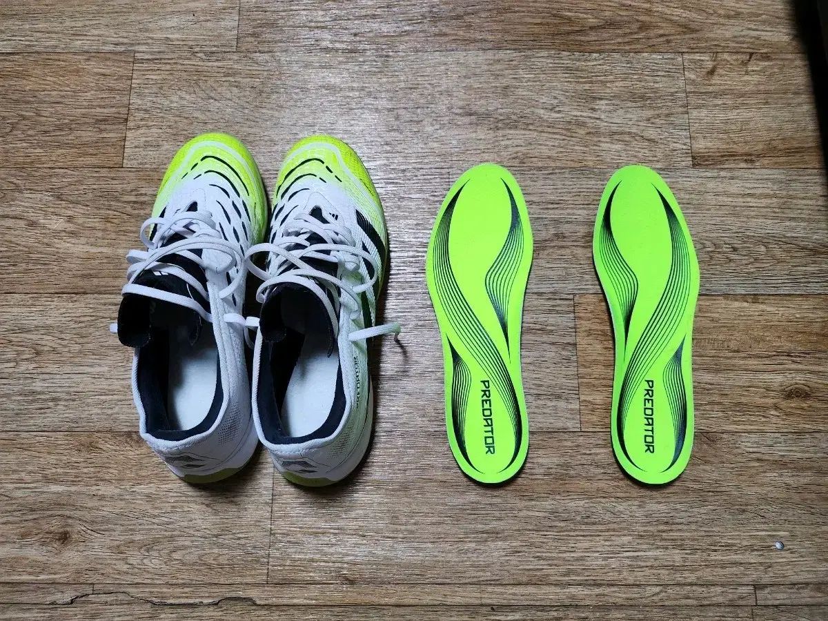 アディダス プレデター プロ TF 255