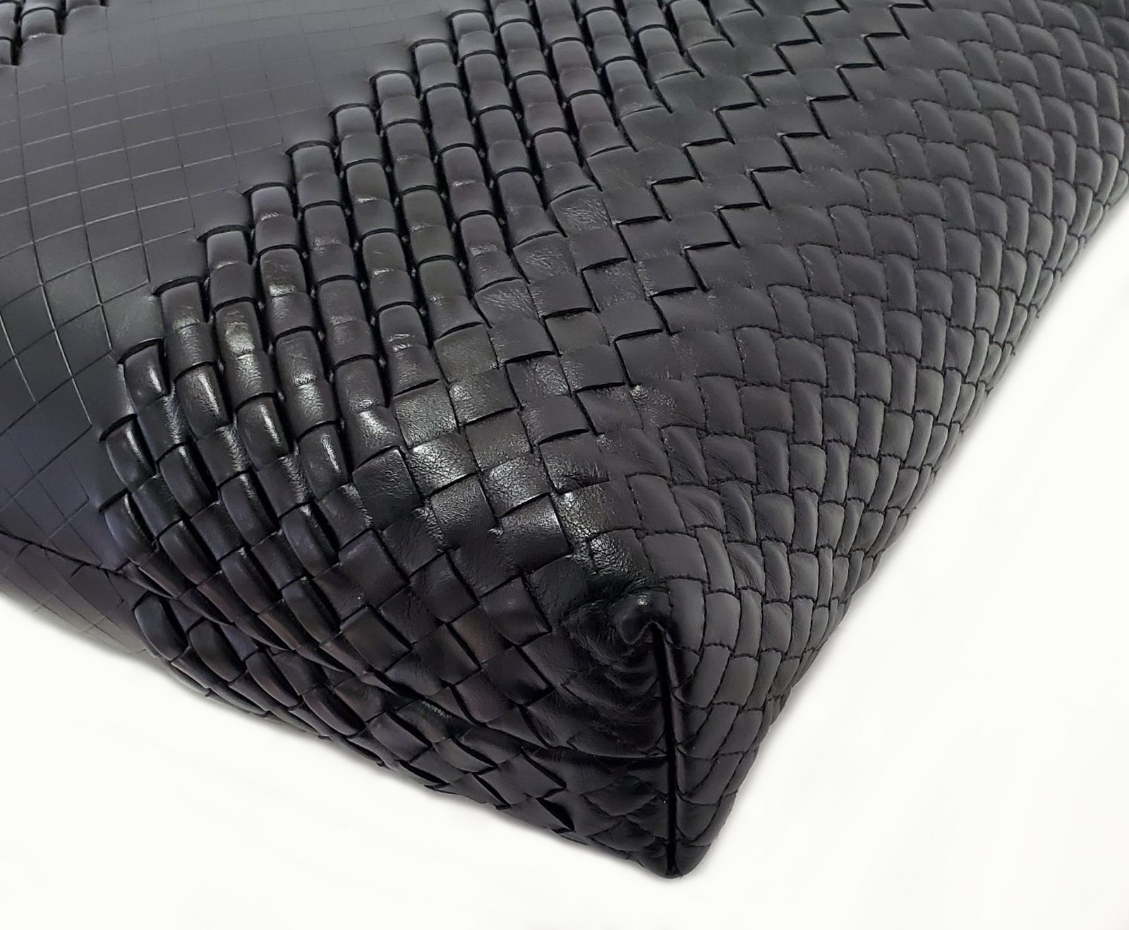 J887◇ほぼ未使用【ボッテガヴェネタ】イントレチャート ハンドバッグ