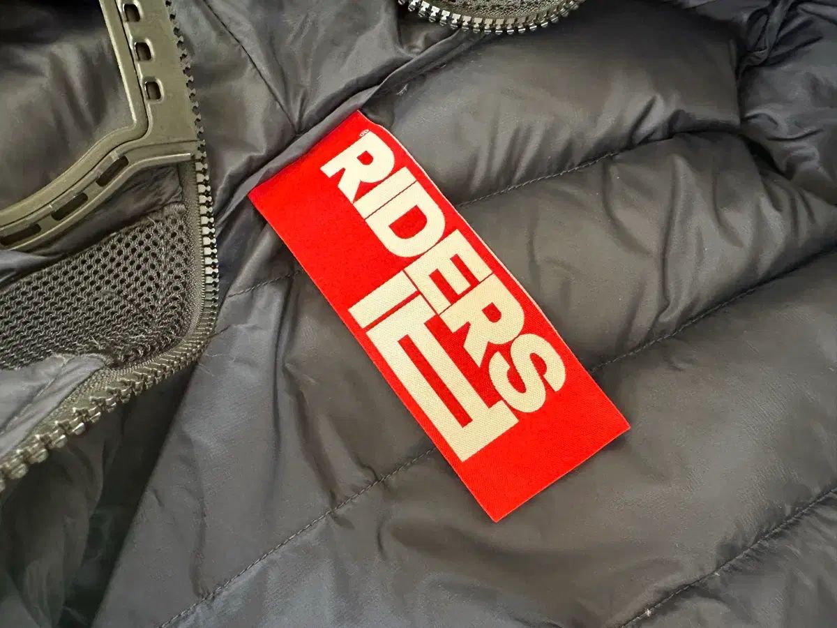 ゴーグルダウン